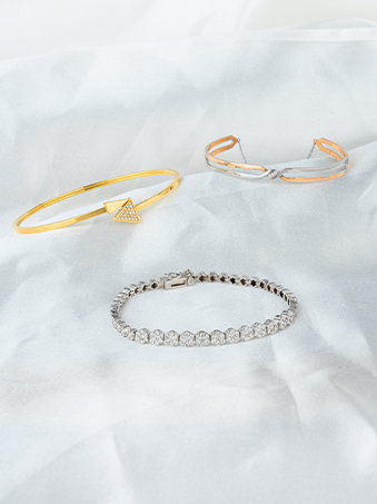  Bracelets & Gourmettes 